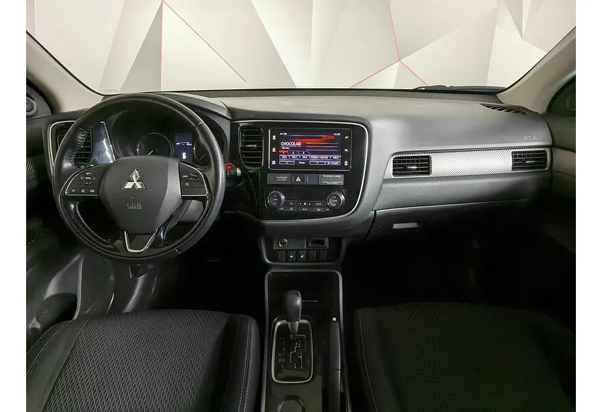 Mitsubishi Outlander 2.0 MIVEC CVT 2WD (146 л.с.) Intense Plus Серебристый в АВИЛОН. Слайд №14