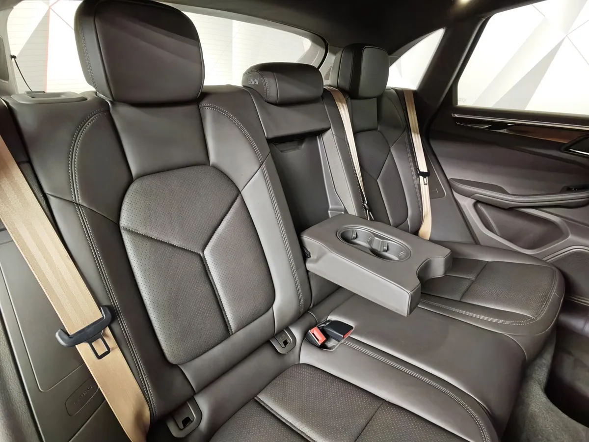 Porsche Macan S 3.0 PDK AWD (340 л.с.) Коричневый в АВИЛОН. Слайд №17