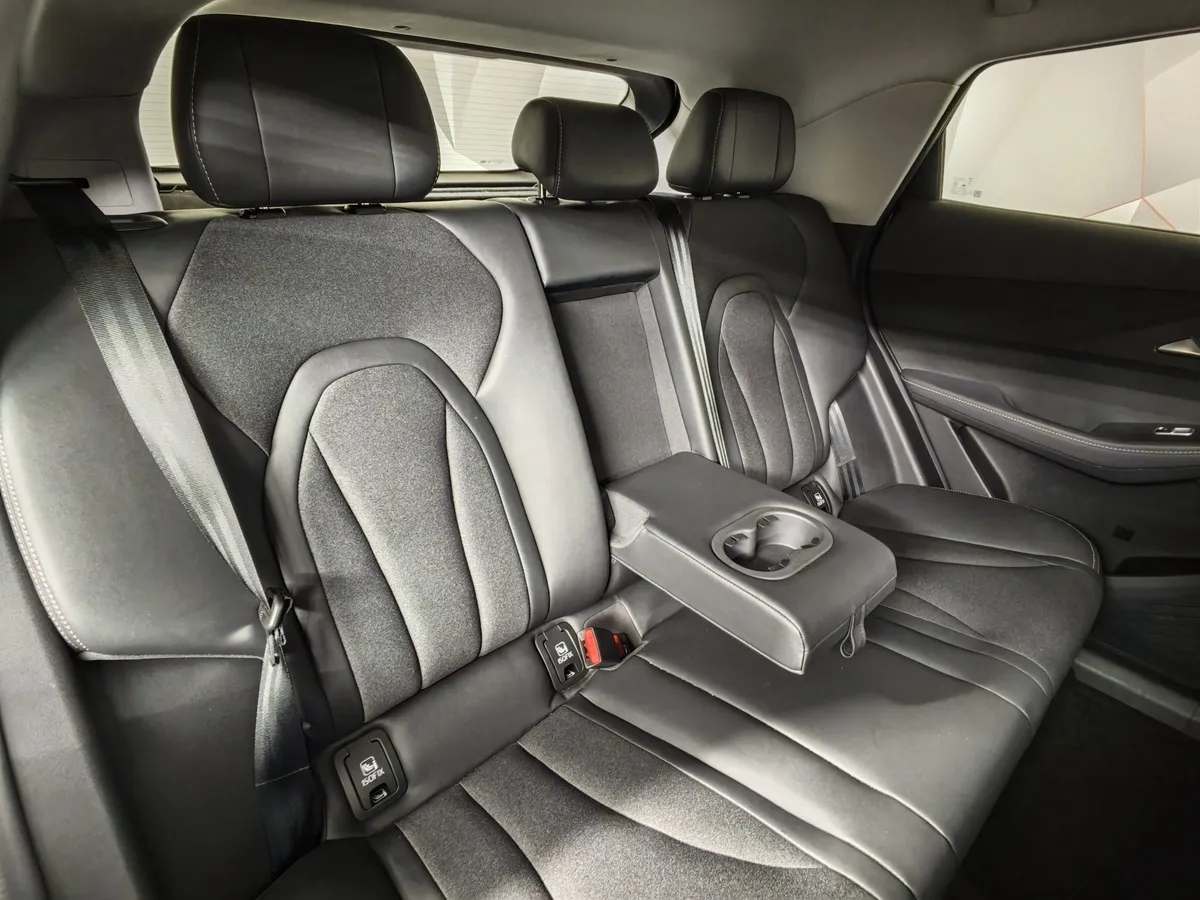 Omoda C5 1.5T CVT (147 л.с.) Ultimate Серый в АВИЛОН. Слайд №17