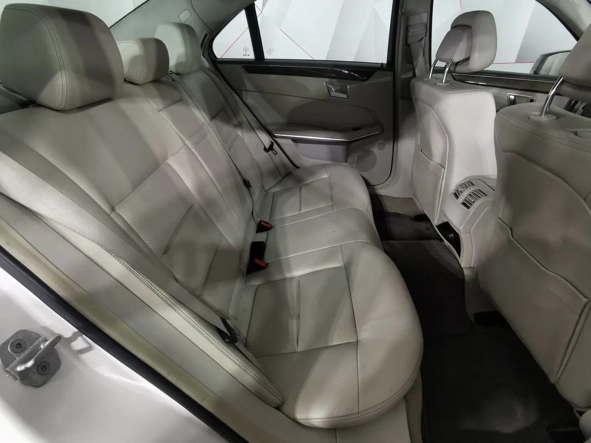Mercedes-Benz E-Класс E 200 T BlueEfficiency 7G-Tronic Plus (184 л.с.) Белый в АВИЛОН. Слайд №14