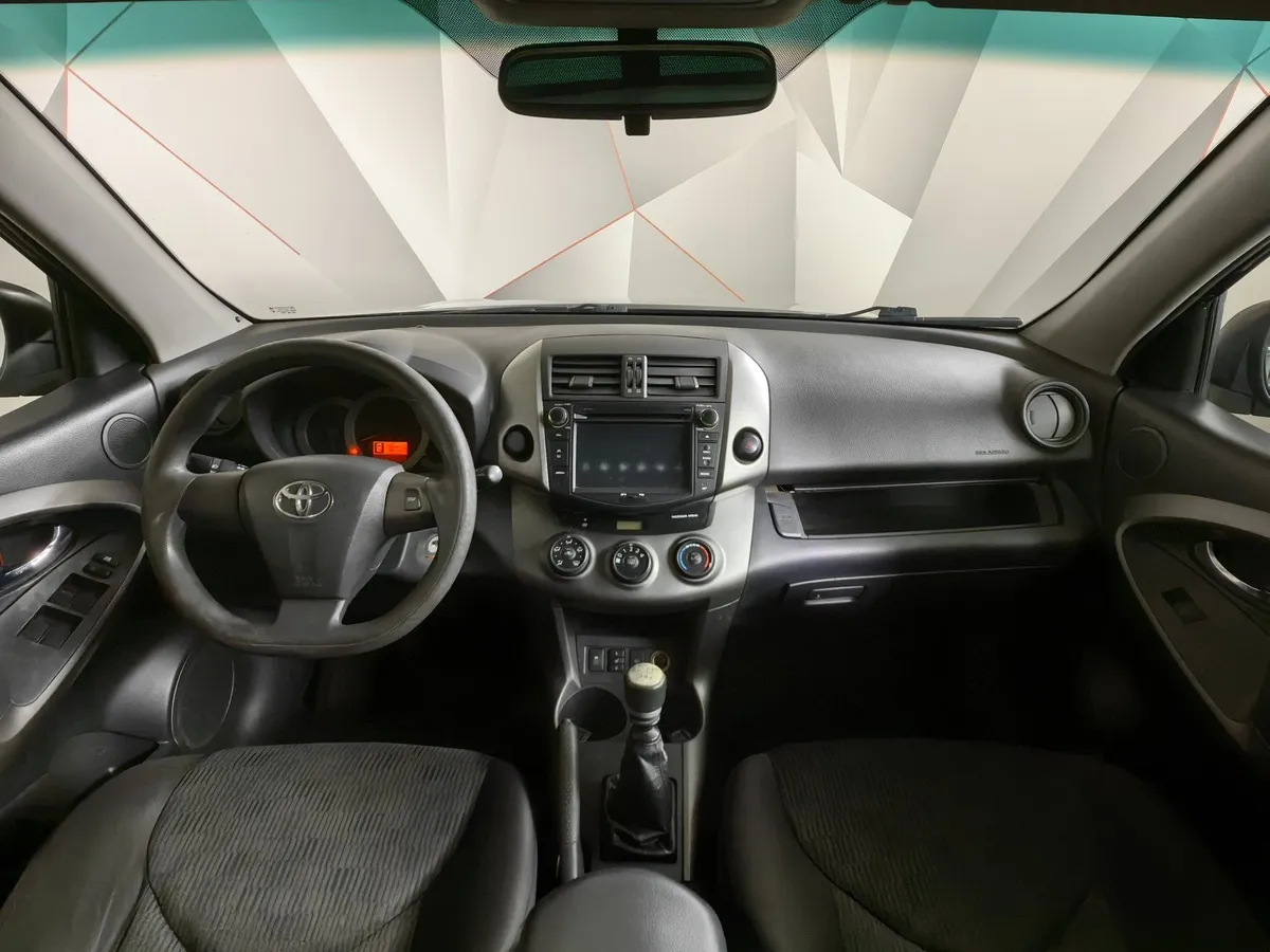 Toyota RAV4 2.0 CVT (158 л.с.) Черный в АВИЛОН. Слайд №12