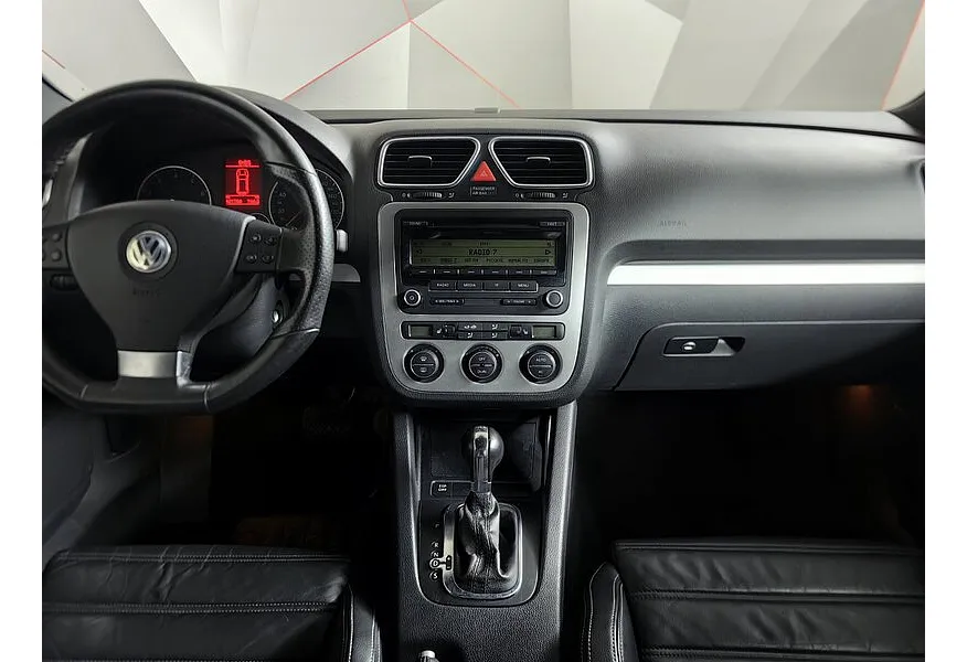 Volkswagen Scirocco 2.0 TSI DSG (210 л.с.) Черный в АВИЛОН. Слайд №13 Volkswagen Scirocco 2.0 TSI DSG (210 л.с.) Черный в АВИЛОН. Слайд №13