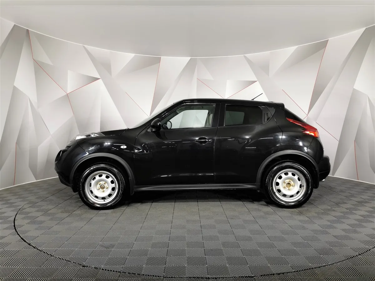 Nissan Juke 1.6 CVT (117 л.с.) Черный в АВИЛОН. Слайд №5