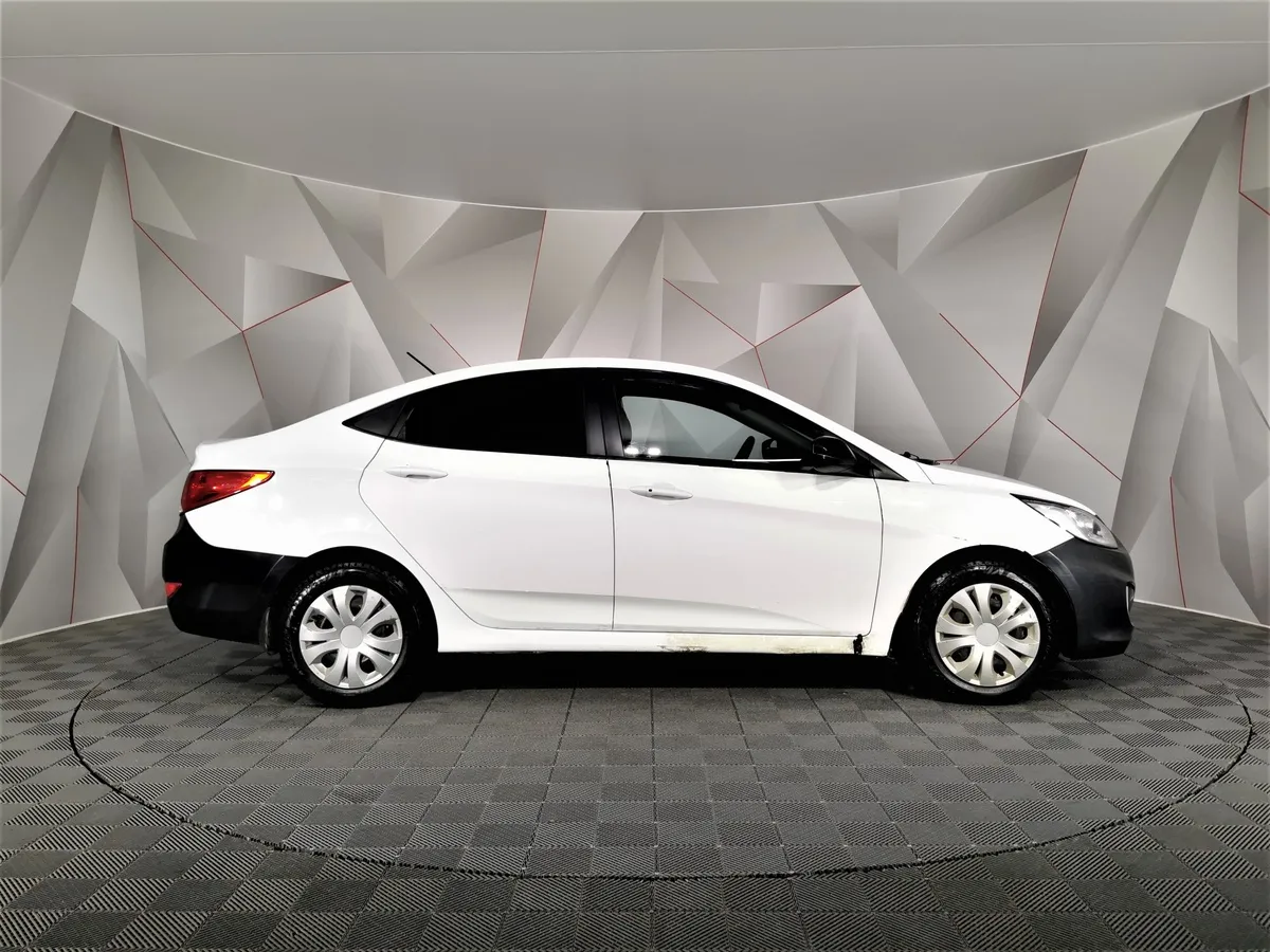 Hyundai Solaris 1.6 AT (123 л.с.) Elegance Белый в АВИЛОН. Слайд №6