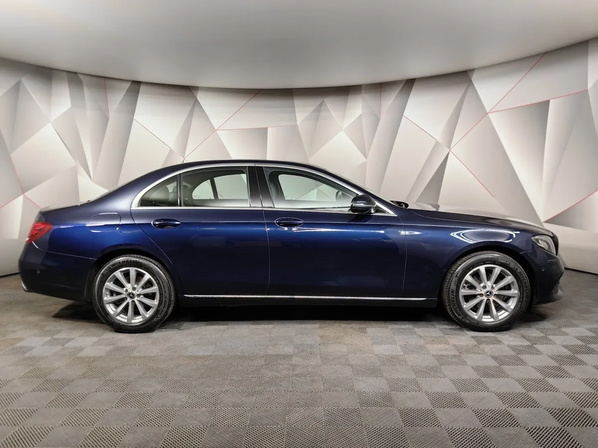 Mercedes-Benz E-Класс E 200 9G-TRONIC (197 л.с.) Синий в АВИЛОН. Слайд №6