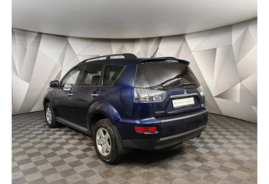 Mitsubishi Outlander 2.4 CVT 4WD (170 л.с.) Синий в АВИЛОН. Слайд №4 Mitsubishi Outlander 2.4 CVT 4WD (170 л.с.) Синий в АВИЛОН. Слайд №4