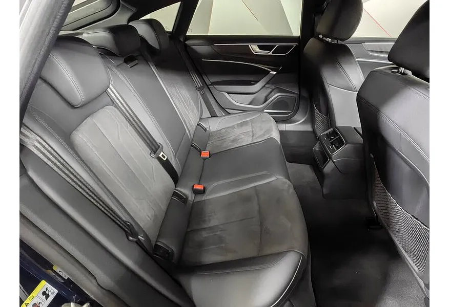 Audi A7 55 TFSI quattro S tronic (340 л.с.) Синий в АВИЛОН. Слайд №16