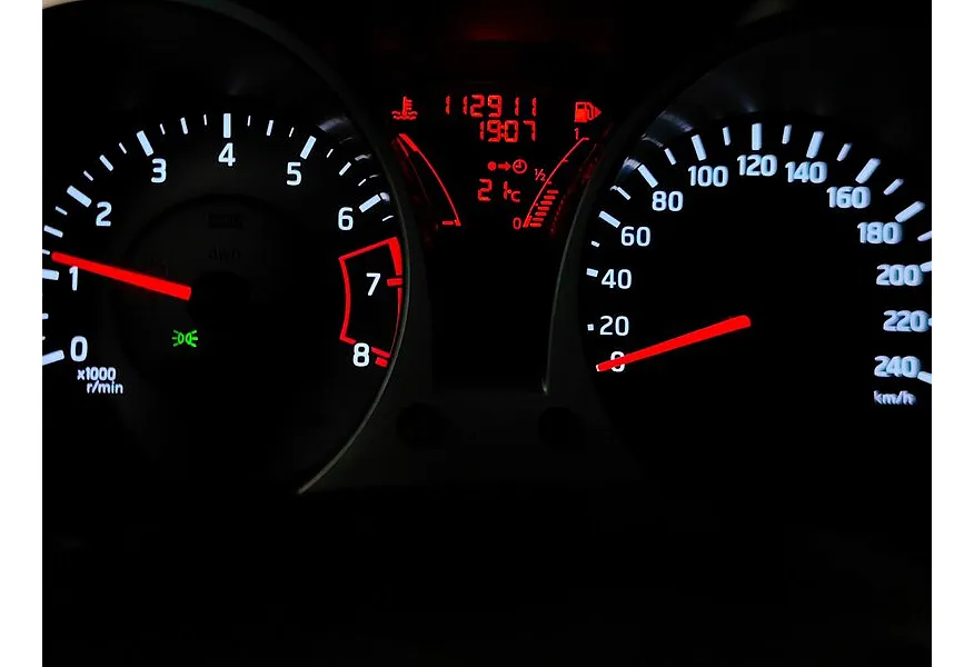 Nissan Juke 1.6 turbo MT (190 л.с.) Синий в АВИЛОН. Слайд №17