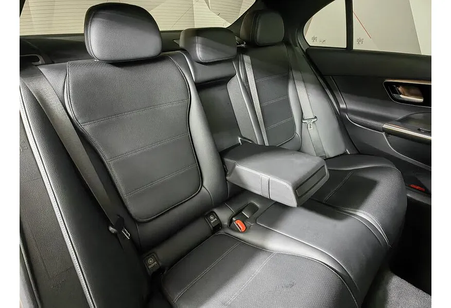 Mercedes-Benz C-Класс C 200 9G-TRONIC 4MATIC (190 л.с.) Premium в АВИЛОН. Слайд №17