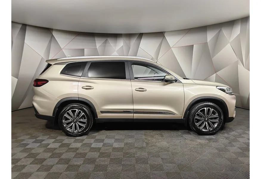 Chery Tiggo 8 1.5 AMT (147 л.с.) Prestige Желтый в АВИЛОН. Слайд №6