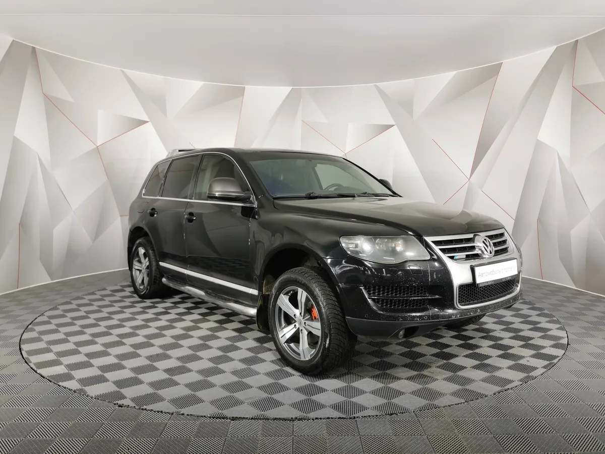 Volkswagen Touareg 3.2 Tiptronic (241 л.с.) Черный в АВИЛОН. Слайд №3