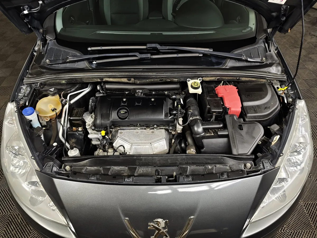 Peugeot 408 1.6 VTi AT (120 л.с.) Серый в АВИЛОН. Слайд №10