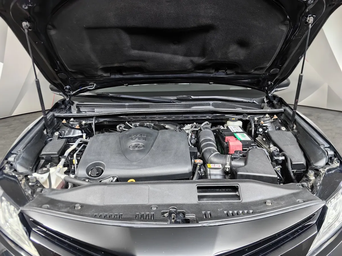 Toyota Camry 3.5 AT (249 л.с.) Черный в АВИЛОН. Слайд №11