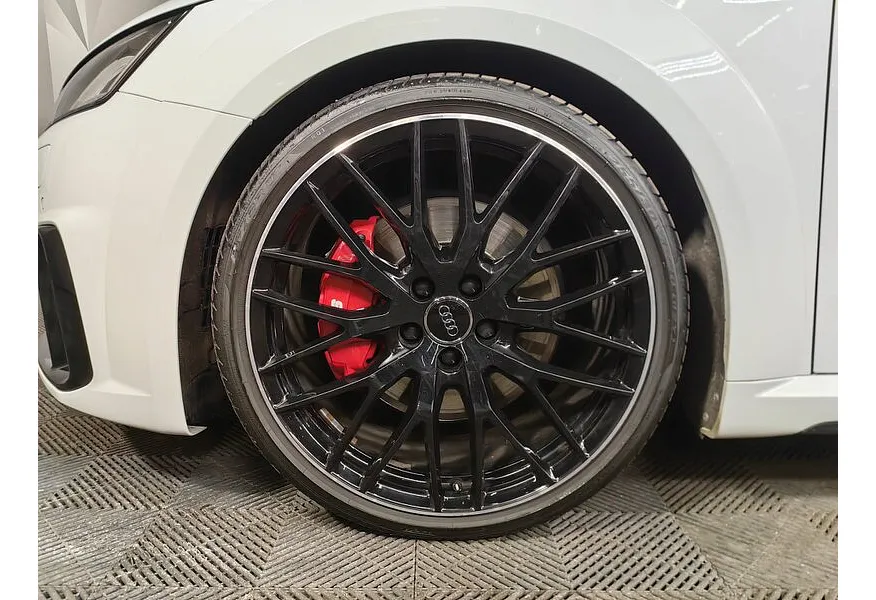 Audi TT 2.0 TFSI S tronic quattro (245 л.с.) Белый в АВИЛОН. Слайд №9