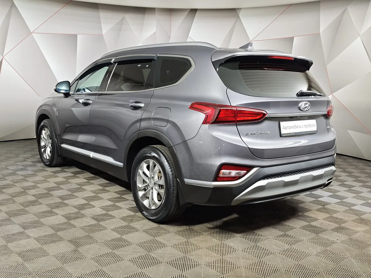 Hyundai Santa Fe 2.4 (188 л.с.) - 6AT Lifestyle Серый в АВИЛОН. Слайд №4