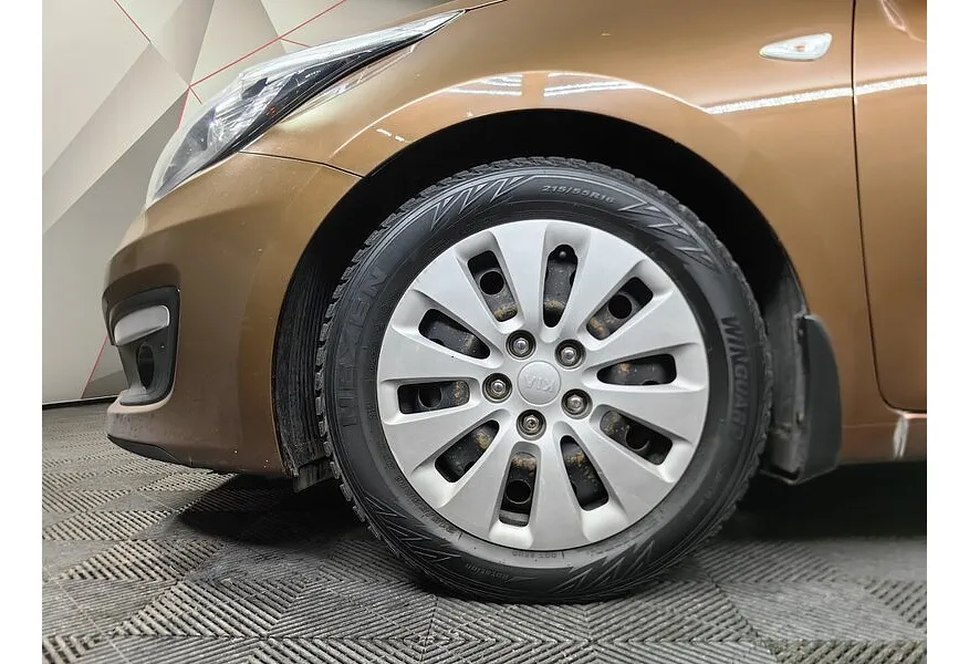 Kia Ceed 1.6 AT (130 л.с.) Luxe Коричневый в АВИЛОН. Слайд №9