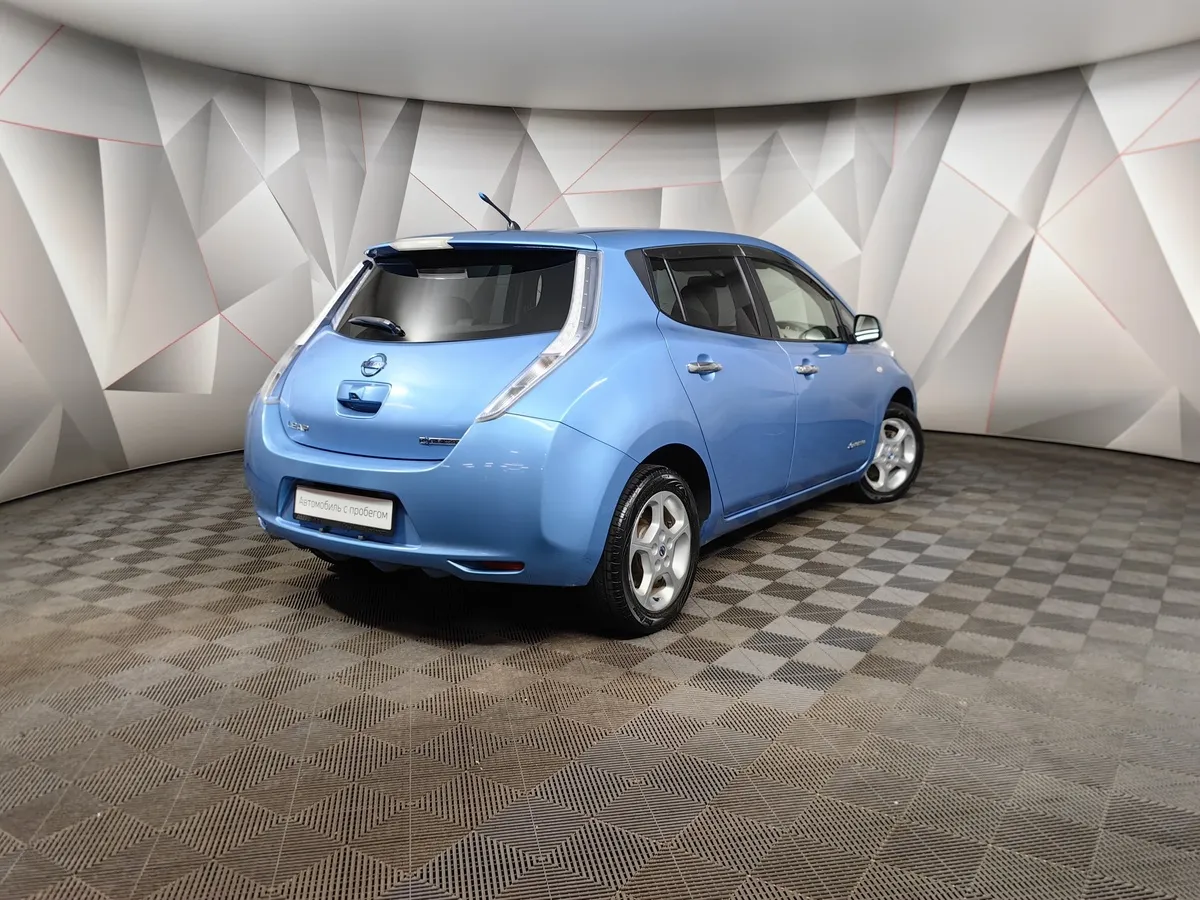 Nissan Leaf AT (109 л.с.) Синий в АВИЛОН. Слайд №2