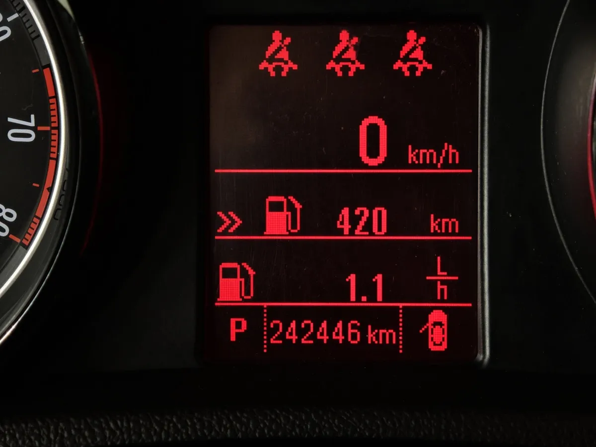 Opel Mokka 1.8 AT AWD (140 л.с.) Cosmo Белый в АВИЛОН. Слайд №18