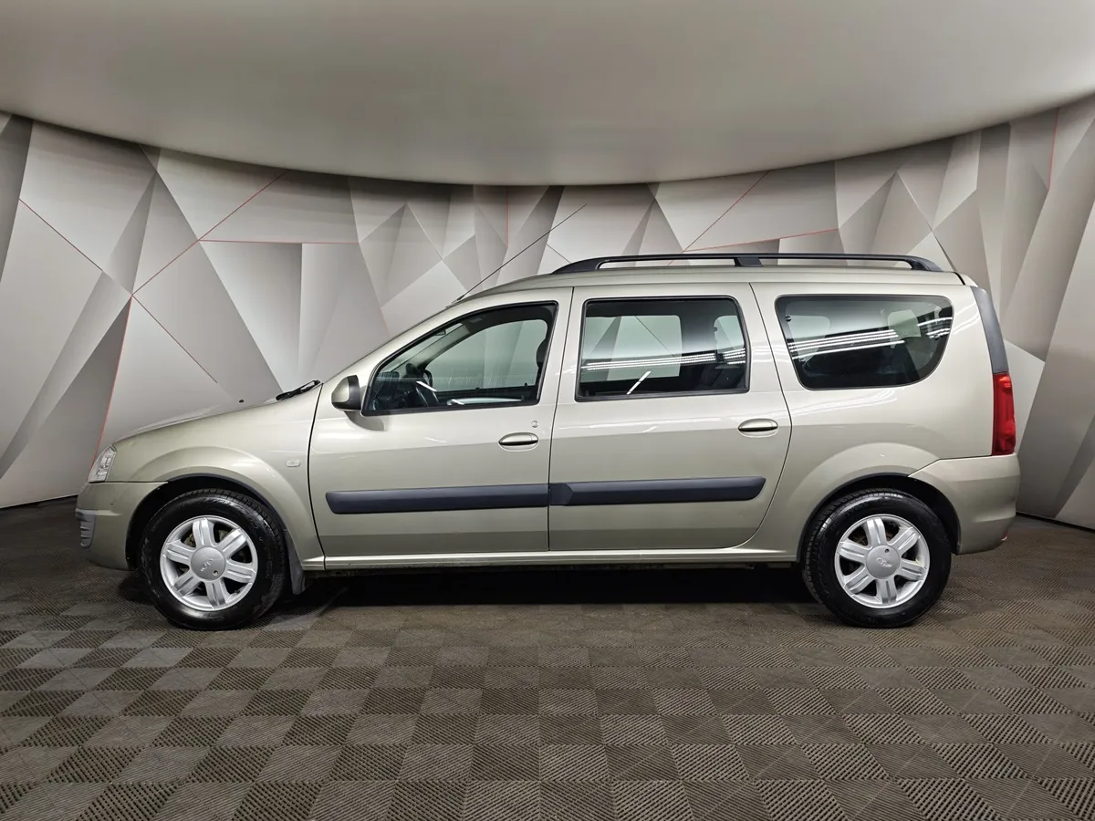 ВАЗ (Lada) Largus 1.6 MT 16 кл (5 мест) (105 л.с.) Бежевый в АВИЛОН. Слайд №5
