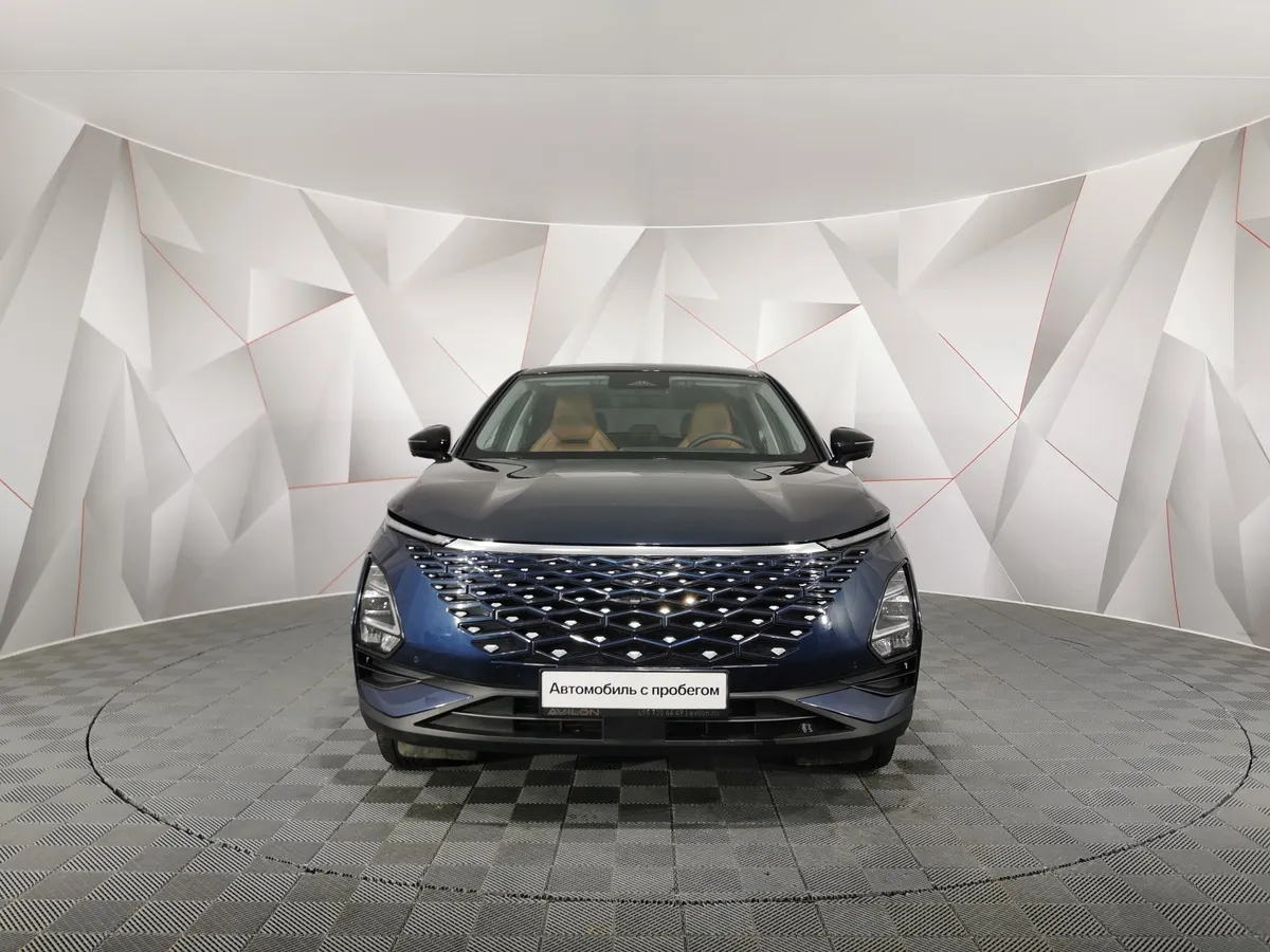 Omoda C5 1.5T CVT (147 л.с.) Ultimate (двухцветный, красные элементы экстерьера) Синий в АВИЛОН. Слайд №7