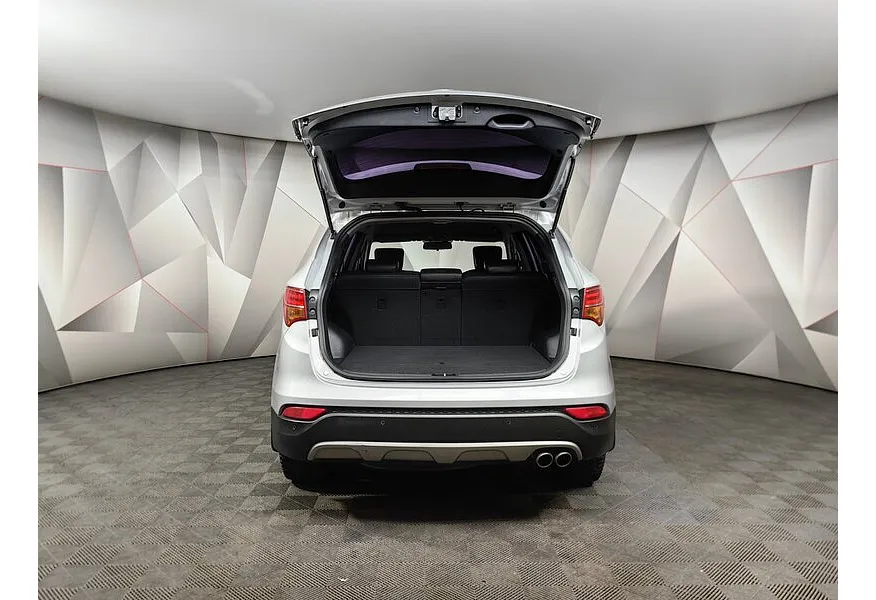 Hyundai Santa Fe 2.4 AT 4WD (175 л.с.) Dynamic Серебристый в АВИЛОН. Слайд №12