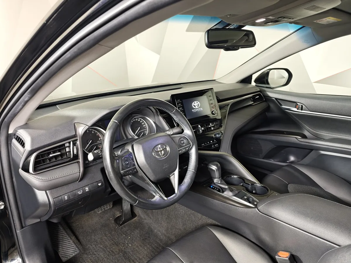 Toyota Camry 2.5 AT (200 л.с.) Черный в АВИЛОН. Слайд №19
