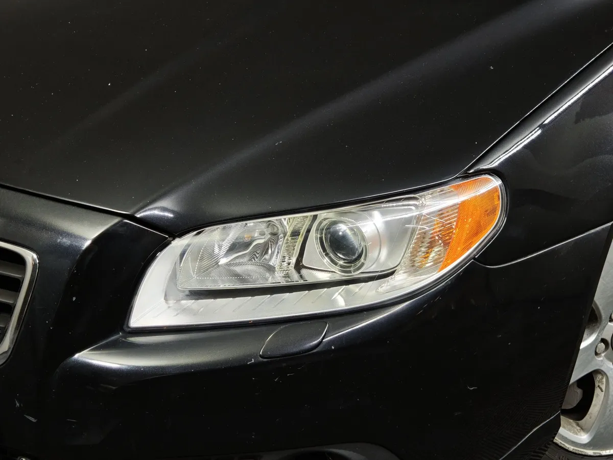 Volvo V70 2.5 T Geartronic (200 л.с.) Черный в АВИЛОН. Слайд №10