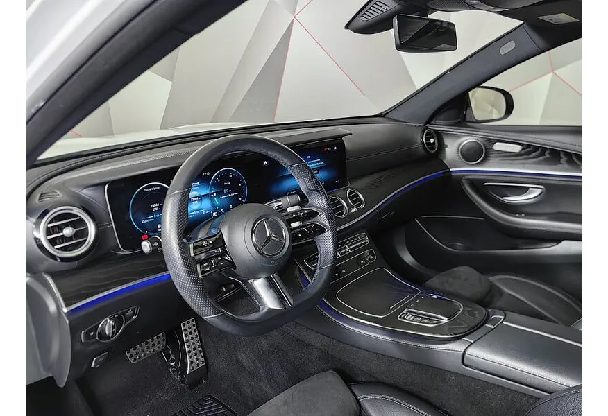 Mercedes-Benz E-Класс E 200 4MATIC 9G-TRONIC (184 л.с.) Exclusive Белый в АВИЛОН. Слайд №19