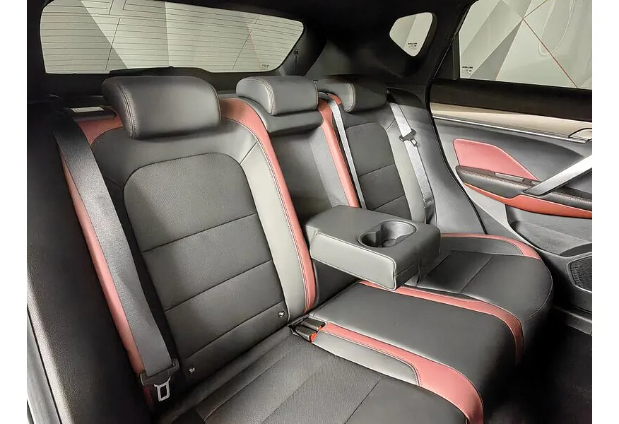 Belgee X50 1.5T 7DCT 2WD (150 л.с.) Prestige Серебристый в АВИЛОН. Слайд №11