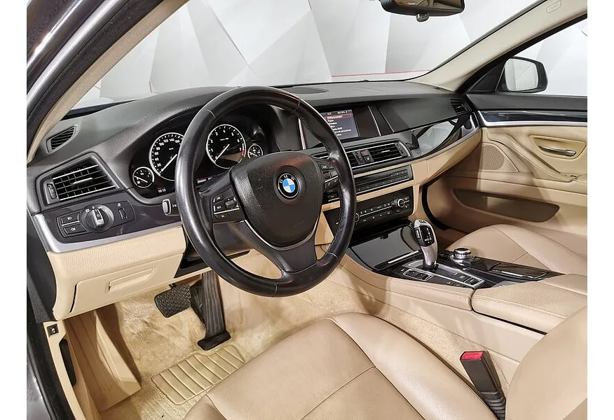 АВИЛОН - BMW 5 серия 528i xDrive Steptronic (245 л.с.) Серый - slide 8