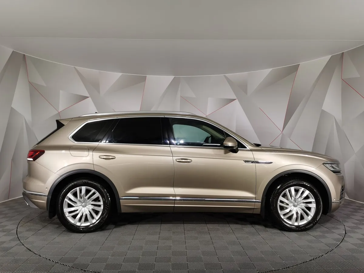 Volkswagen Touareg 3.0 V6 TDI Tiptronic 4Motion (249 л.с.) Business Elegance Бежевый в АВИЛОН. Слайд №6