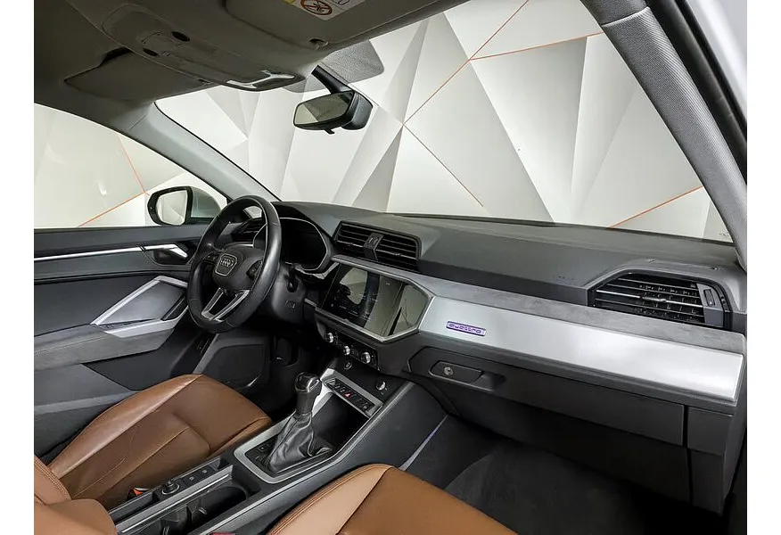 Audi Q3 2.0 TFSI S-tronic quattro (180 л.с.) Design Белый в АВИЛОН. Слайд №13