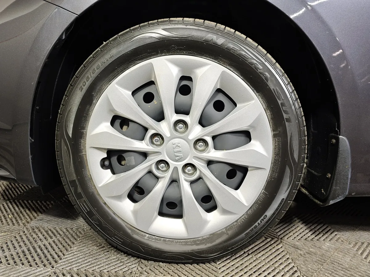 Kia Cerato 2.0 MPI AT (150 л.с.) Luxe Серый в АВИЛОН. Слайд №9