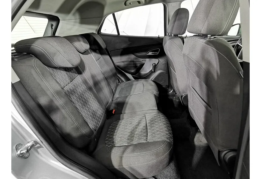 Opel Mokka 1.8 MT (140 л.с.) Серебристый в АВИЛОН. Слайд №17