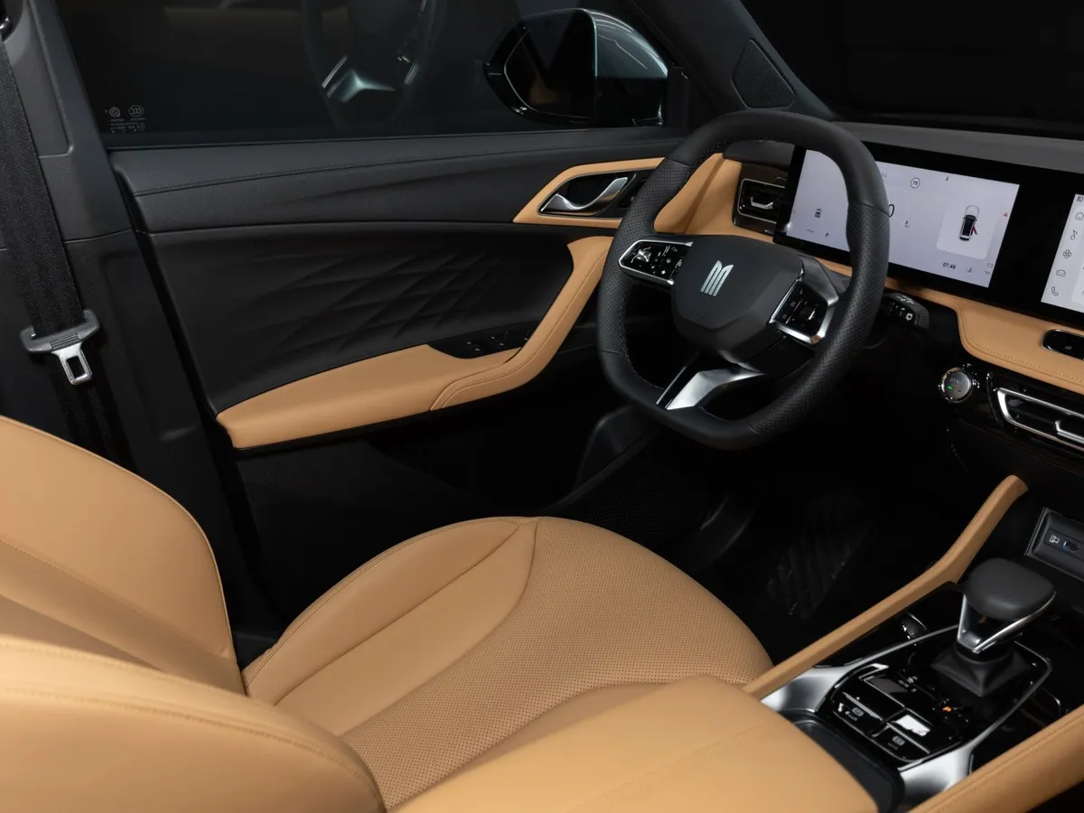 Москвич М70 1.5 DCT FWD (150 л.с.) Драйв Серый в АВИЛОН. Слайд №10