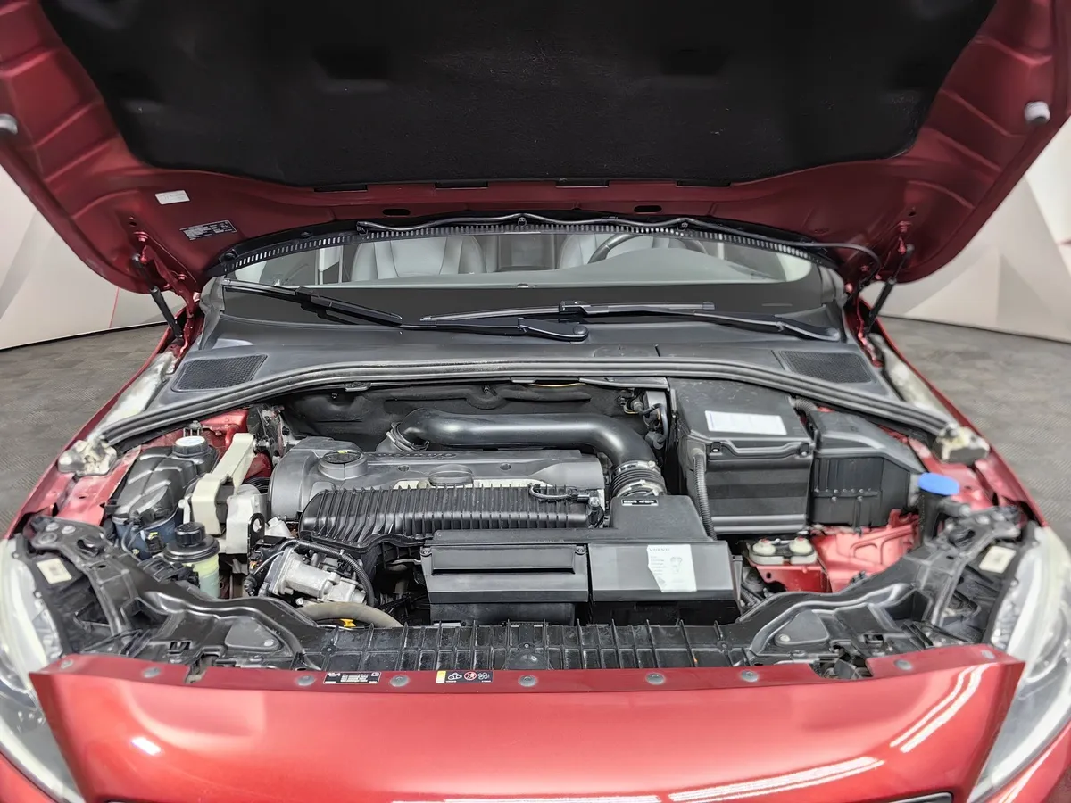 Volvo S60 2.0 T4 AT (180 л.с.) Summum Красный в АВИЛОН. Слайд №11
