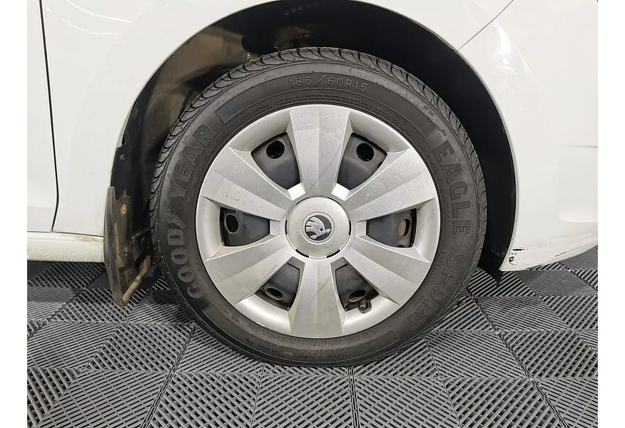 АВИЛОН - Skoda Rapid 1.6 MT (110 л.с.) Белый - slide 18