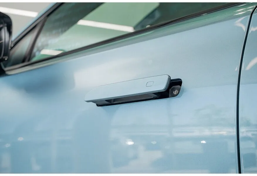 JAECOO J8 2.0 DCT 4WD (249 л.с.) Престиж Серый в АВИЛОН. Слайд №18