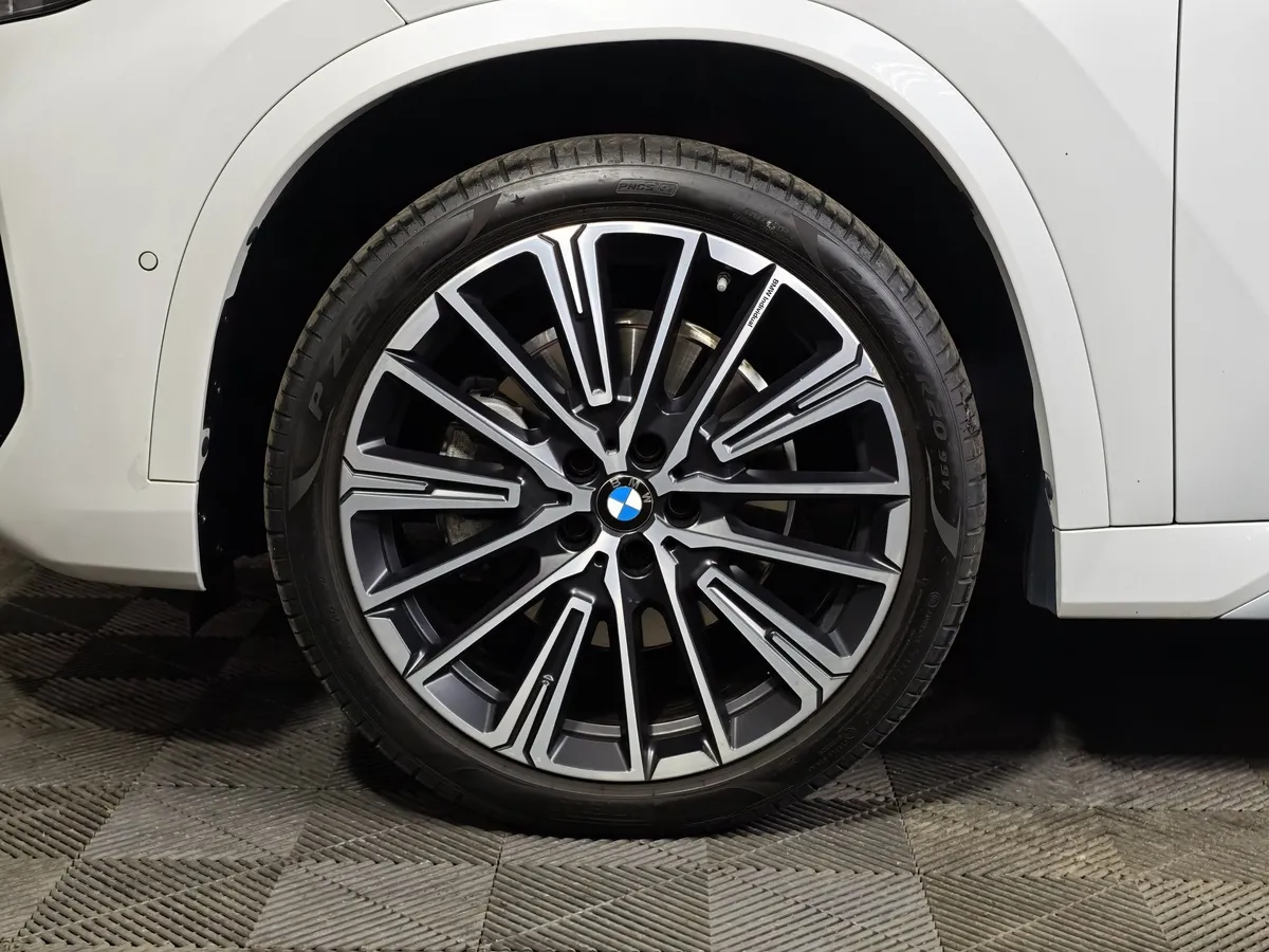 BMW X1 xDrive25 Li (204 л.с.) Белый в АВИЛОН. Слайд №7