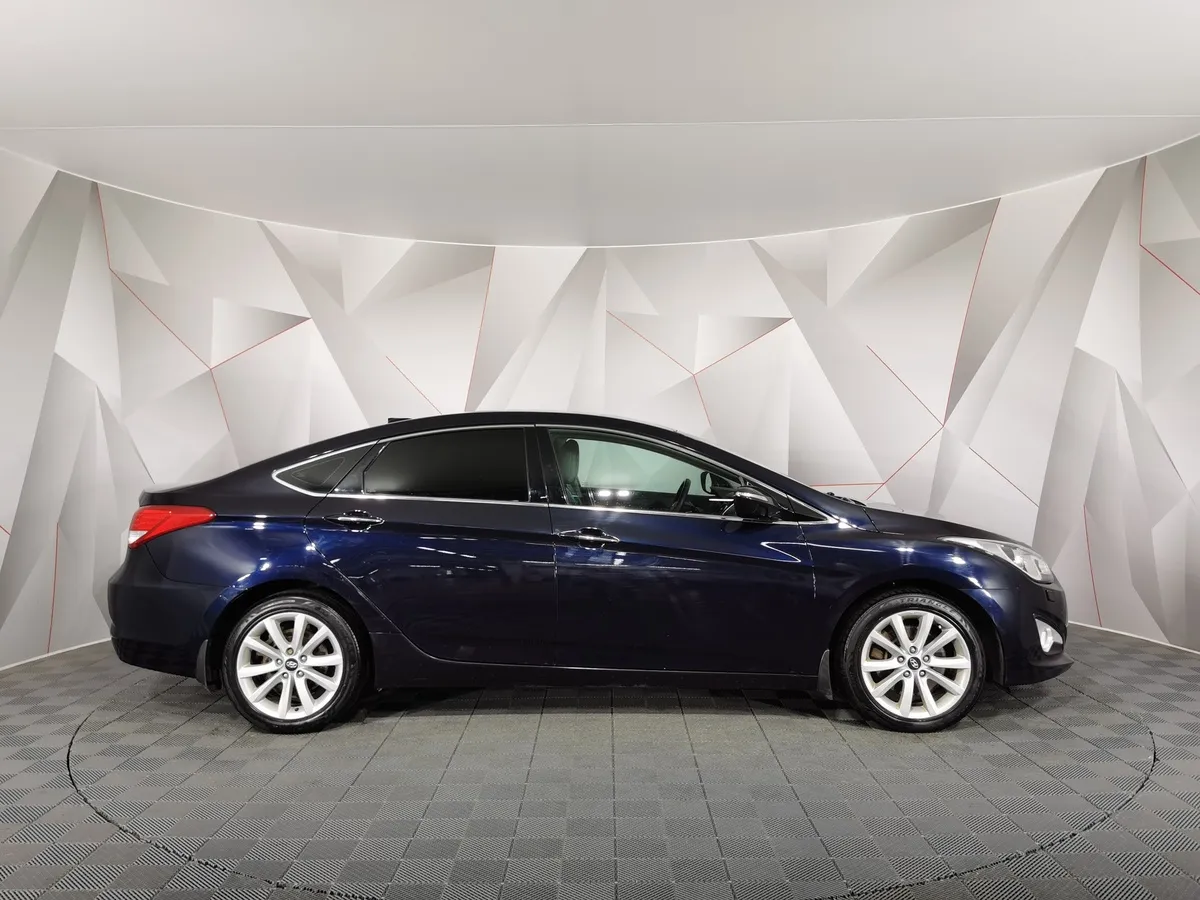 Hyundai i40 2.0 AT (150 л.с.) Business Синий в АВИЛОН. Слайд №6
