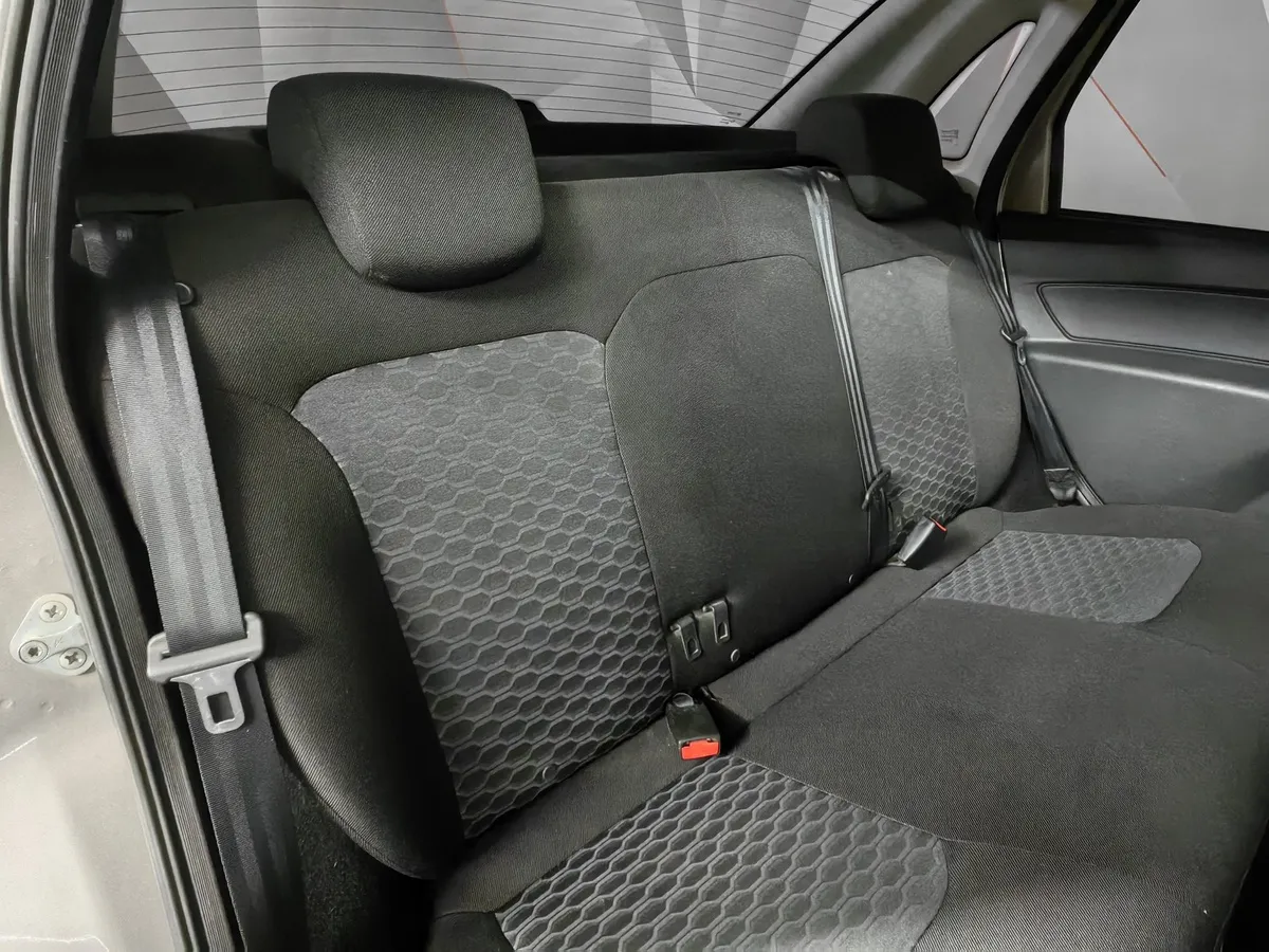 ВАЗ (Lada) Granta 1.6 MT 16кл (98 л.с.) Серый в АВИЛОН. Слайд №16