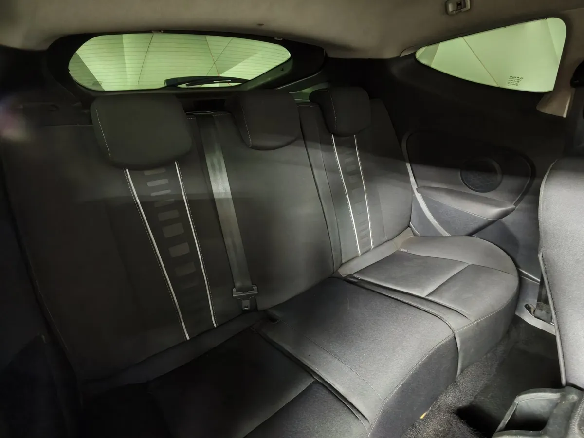 Renault Megane 2.0 CVT (138 л.с.) Белый в АВИЛОН. Слайд №15