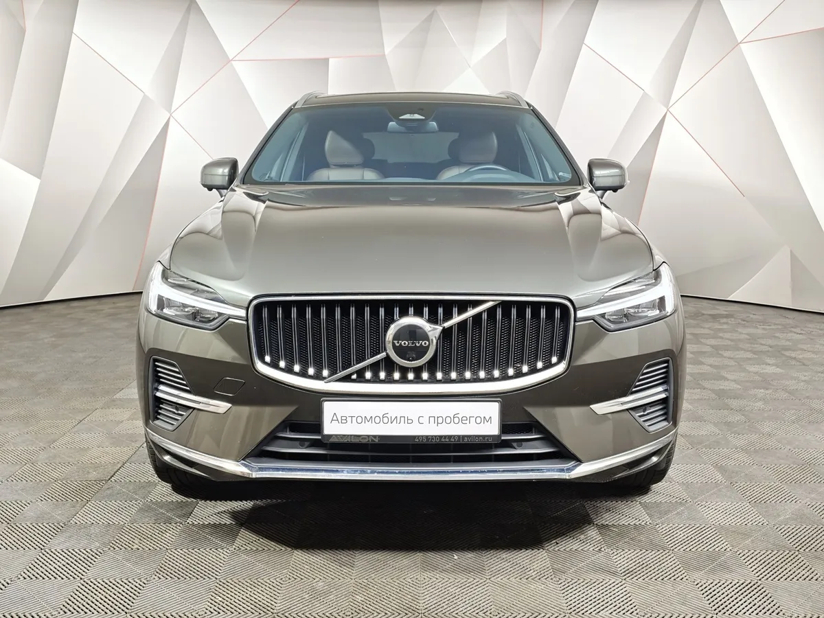 Volvo XC60 2.0 AT AWD (264 л.с.) Luxury Edition Коричневый в АВИЛОН. Слайд №7