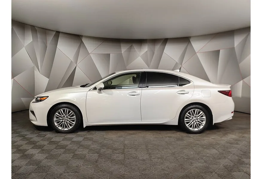 Lexus ES 200 AT (150 л.с.) Белый в АВИЛОН. Слайд №5