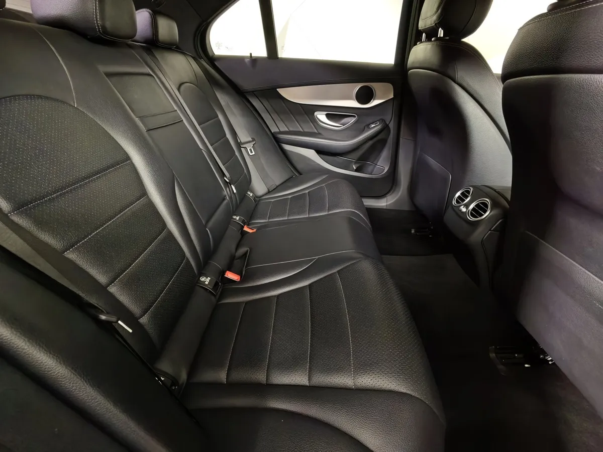 Mercedes-Benz C-Класс C 180 7G-Tronic Plus (150 л.с.) Белый в АВИЛОН. Слайд №16