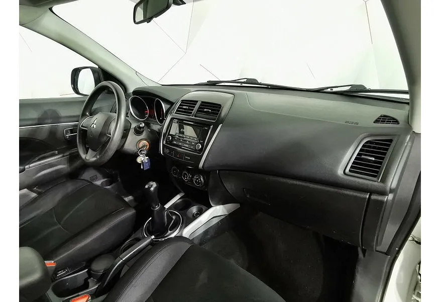 АВИЛОН - Mitsubishi ASX 1.6 MT 2WD (117 л.с.) Белый - slide 6