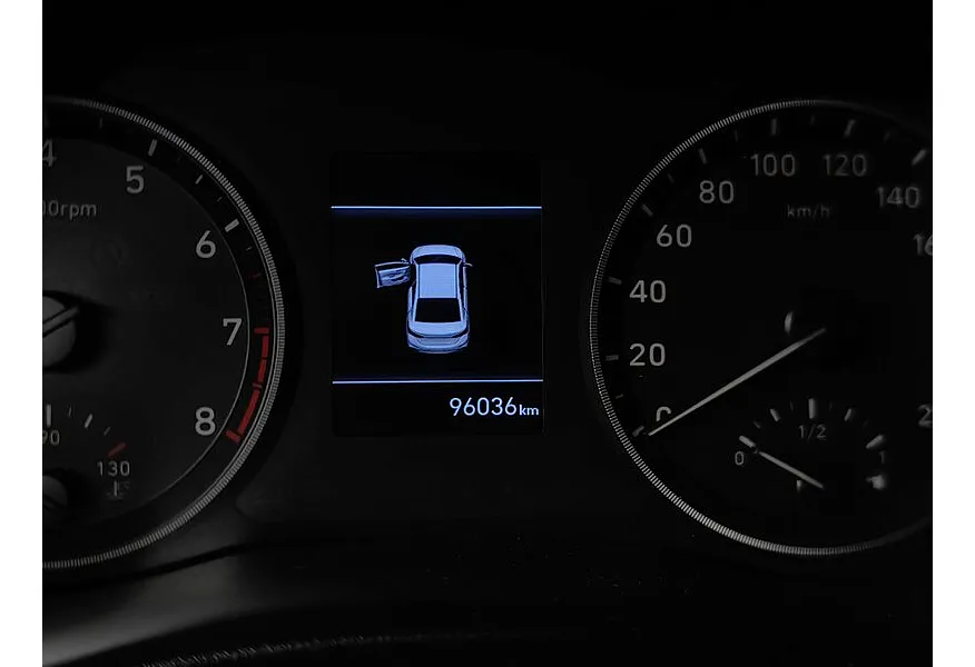 Hyundai Solaris 1.6 MT (123 л.с.) Comfort Белый в АВИЛОН. Слайд №18