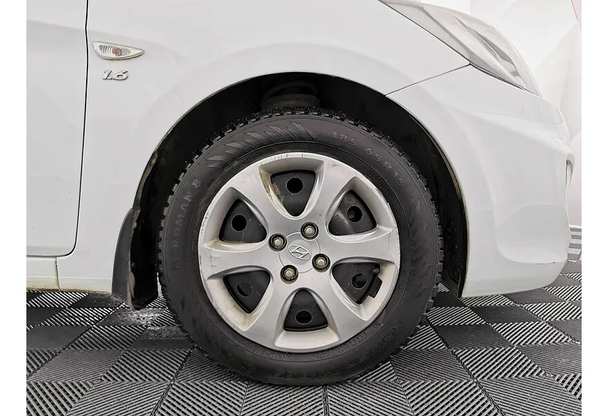 Hyundai Solaris 1.6 AT (123 л.с.) Active Белый в АВИЛОН. Слайд №9 Hyundai Solaris 1.6 AT (123 л.с.) Active Белый в АВИЛОН. Слайд №9