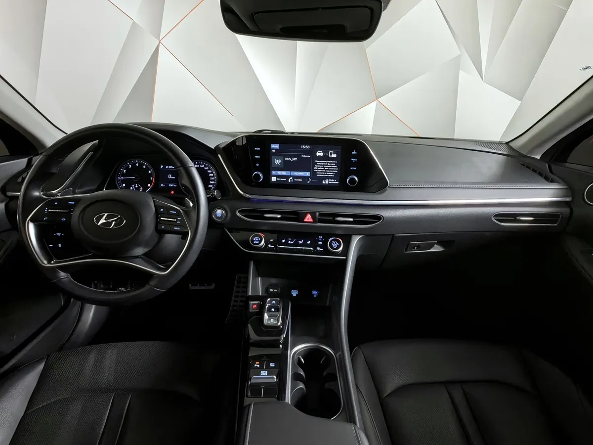 Hyundai Sonata 2.5 MPI (180 л.с.) Online Черный в АВИЛОН. Слайд №14