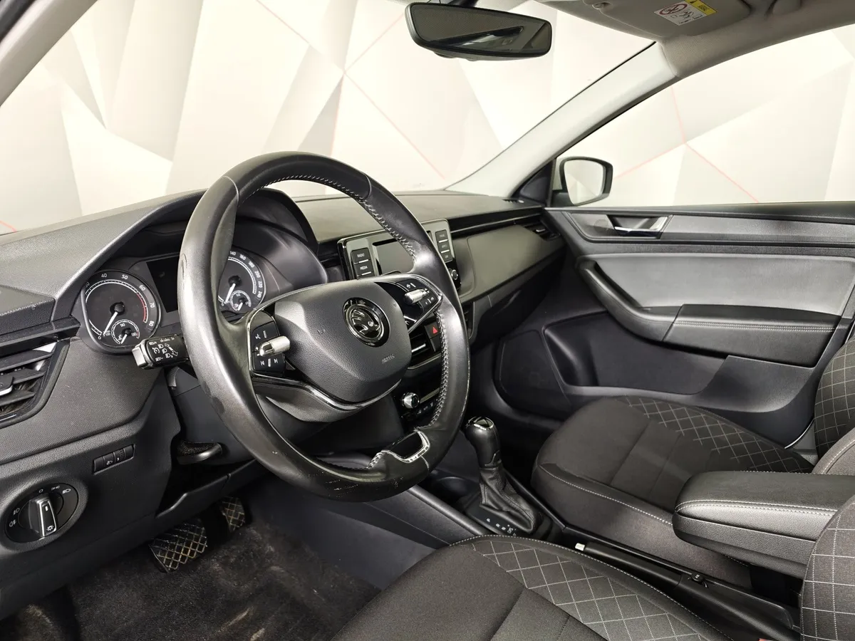 Skoda Rapid 1.6 AT (110 л.с.) Белый в АВИЛОН. Слайд №19